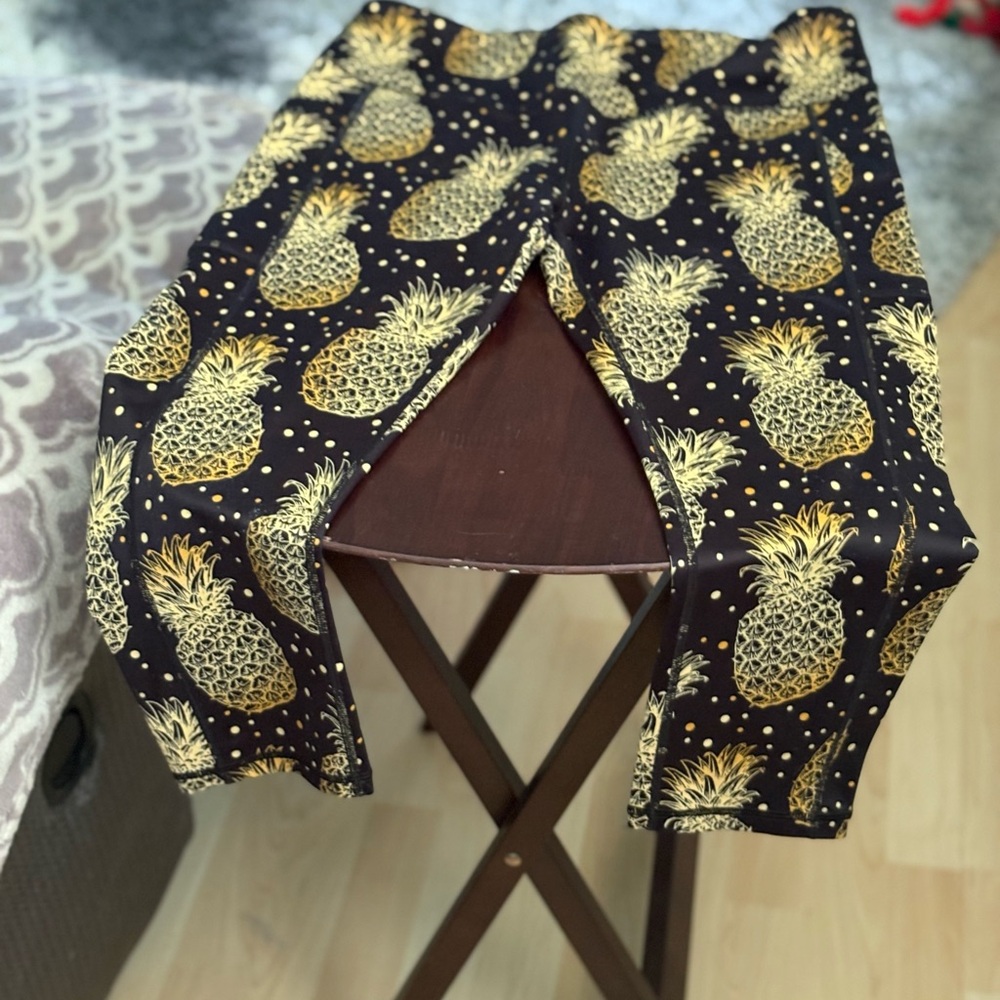 Constantly Varied Gear Black and Gold Pineapple Leggings - Capri L